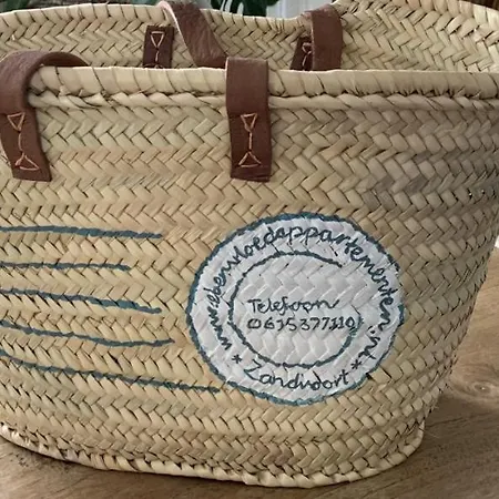 't Zomerhuis Apartment